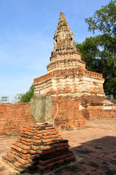 Stupas pagoda, pagoda sculpture of Buddha at Wat Worachet Temple ,The Ancient Siam Civilization — Stock Photo, Image