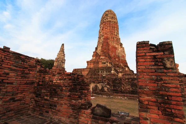 Phra Ram Temple (Wat Phra Ram) ruínas na província de Ayutthaya, Tailândia — Fotografia de Stock