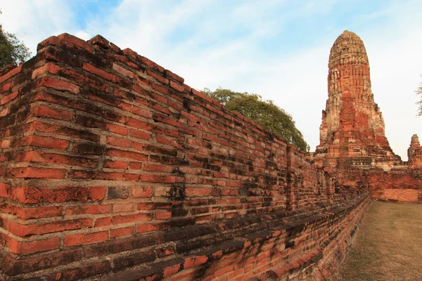 Ruinen des Tempels phra ram (wat phra ram) in der Provinz Ayutthaya, Thailand — Stockfoto