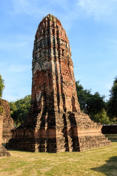 Edifício da cidade remanescente do Templo Wat Phra Sri Sanphet em Ayutthaya, Tailândia (Phra Nakhon Si Ayutthaya ) — Fotografia de Stock