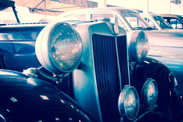 Lampe phare vintage voiture classique. Images de style effet vintage . — Photo