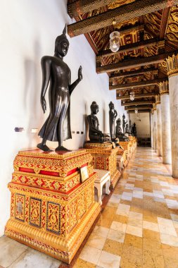Buda heykeli Wat Arun Bangkok, Tayland, Grup