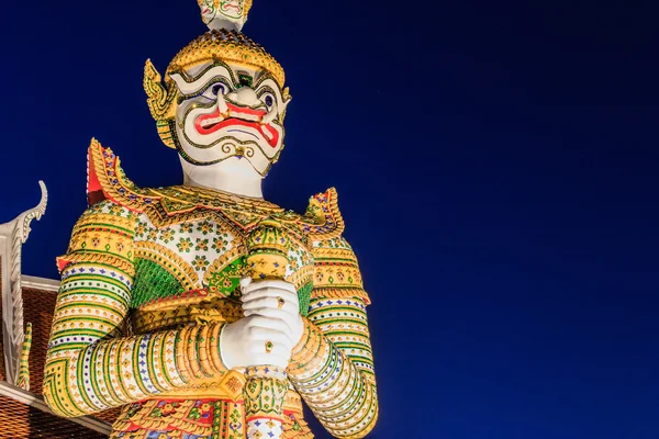 Strážce obrem Wat Arun (Wat Chang), Symbol, Bangkok, Thajsko — Stock fotografie