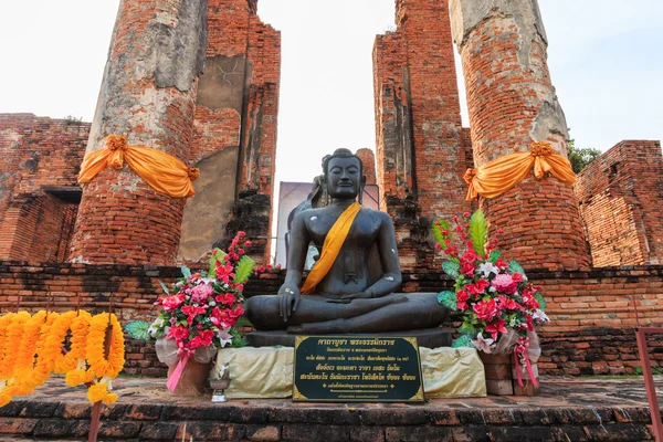 Velký sál Thammikarat chrámu v Ayutthaya, Thajsko — Stock fotografie