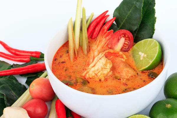 Zuppa di gamberi tailandesi con citronella (Tom Yum Goong ) — Foto Stock