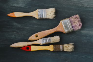 İrili ufaklı Boya fırçaları