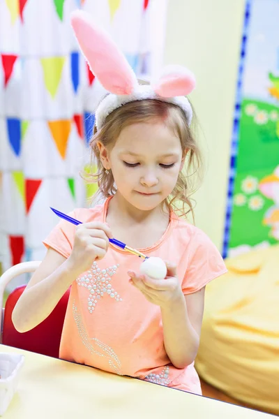 çocukları Paskalya için hazırlamak