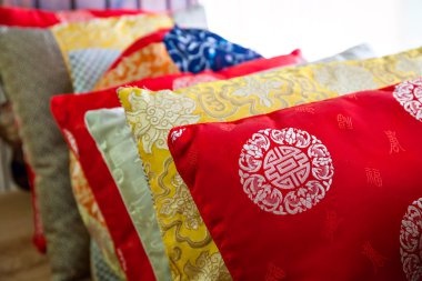 oryantal yastıklar orta ölçekli kazık