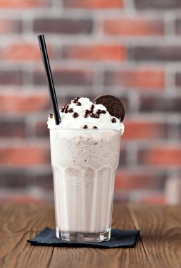 sütlü çikolata kokteyl