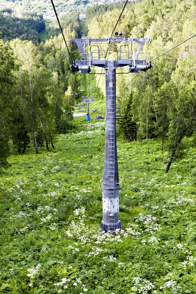 Russia. Cableway beautiful summer day in Krasnoyarsk. — Stock Photo, Image