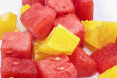 karışık meyve salatası 