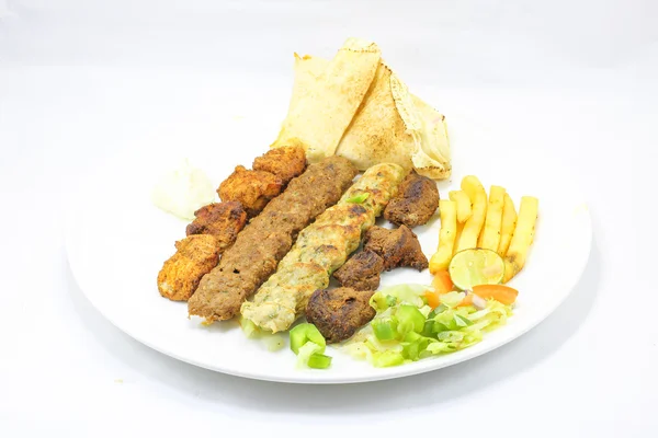 Tayland yemekleri, ızgara domuz eti satay fıstık sosu ve tost ile