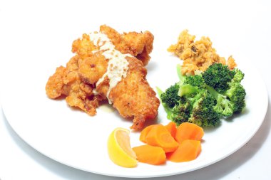 Derin kızarmış balık fileto