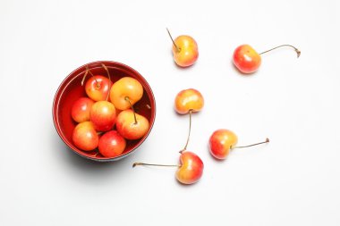 Kırmızı Sarı kiraz meyve