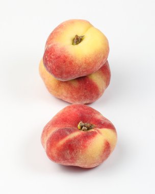 Çörek şeftali meyve