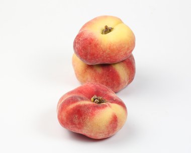 Çörek şeftali meyve