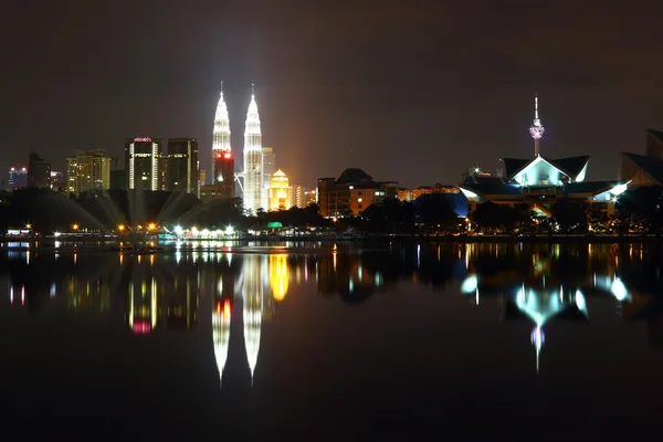 Kuala Lumpur City Center gece görünümü — Stok fotoğraf