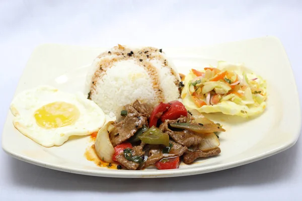 Escada de carne de pimenta preta com arroz branco — Fotografia de Stock