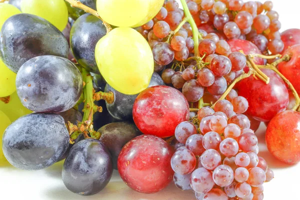 Mezcla uvas dulces maduras frescas — Foto de Stock