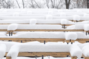 Kışın pek çok tezgah