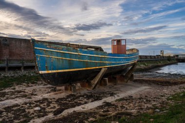 Ayr, Güney Ayrshire, İskoçya, İngiltere - 18 Ekim 2023: The MVF Watchful, kullanımdan kaldırılmış bir balıkçı teknesi