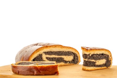 Haşhaş tohumlu kek, parçalara bölünmüş, makro, üst manzara.