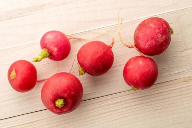 Taze kırmızı turp, makro, üst manzara..