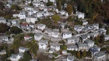 Pelion Dağı 'ndaki Makrinitsa köyü, Sonbahar, Hava manzarası, Magnesia, Teselya, Yunanistan