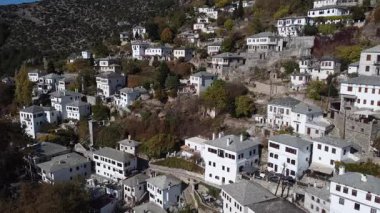Pelion Dağı 'ndaki Makrinitsa köyü, Sonbahar, Hava manzarası, Magnesia, Teselya, Yunanistan