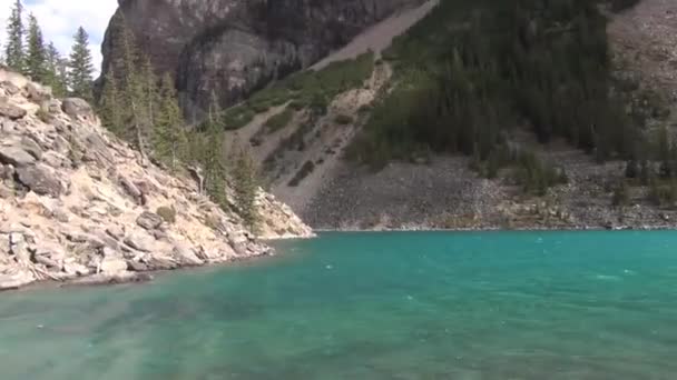 Vista sobre el lago Moraine — Vídeo de stock