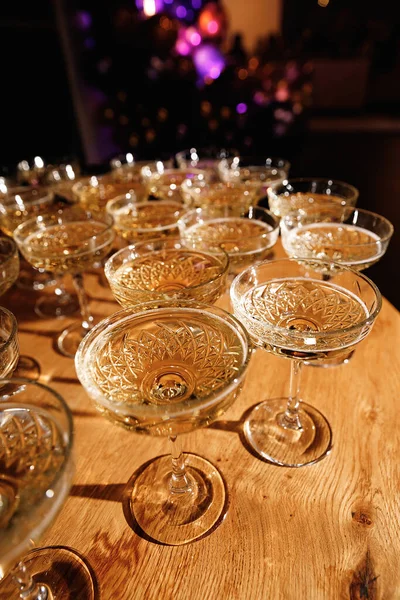 Glasögon Med Mousserande Vin Firande Festkoncept Med Champagneglas Selektiv Inriktning — Stockfoto