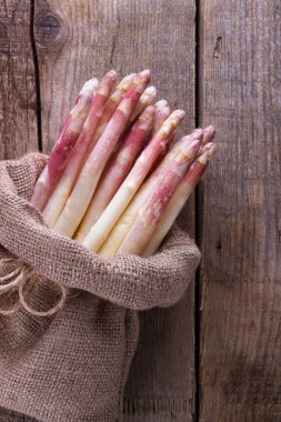 taze beyaz kuşkonmaz