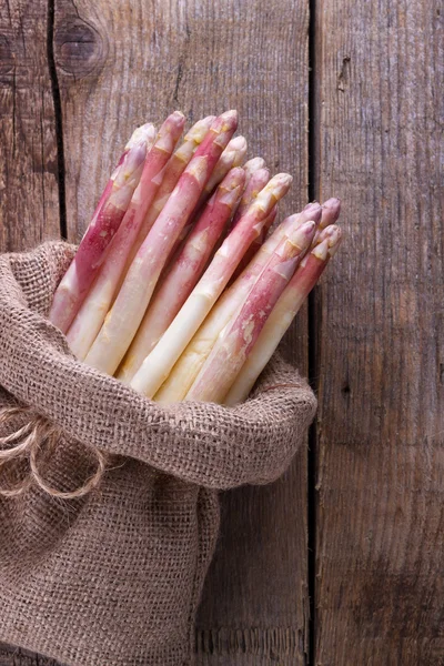 taze beyaz kuşkonmaz