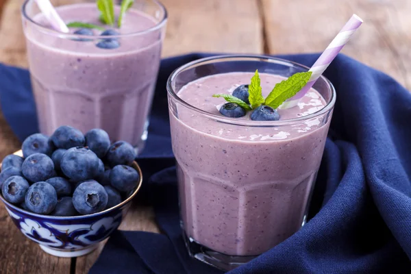 Sağlıklı blueberry smoothie