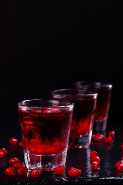 lezzetli nar kokteyl