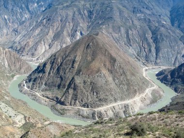 Omega Bend Yangtze Nehri Yunnan, Çin