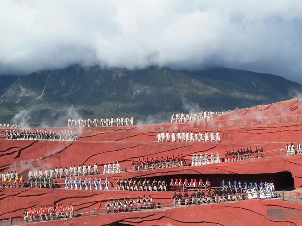 Lijiang, Çin - 19 Ekim: Lijiang 'da 19 Ekim 2015 tarihinde Lijiang, Çin' de tanımlanamayan aktörler
