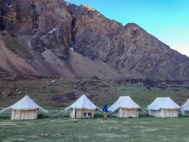 Sarchu kamp çadırı, Manali-Leh karayolu, Ladakh, Hindistan