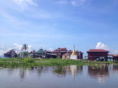 ahşap Birmanya Budist manastır Inle Gölü, myanmar