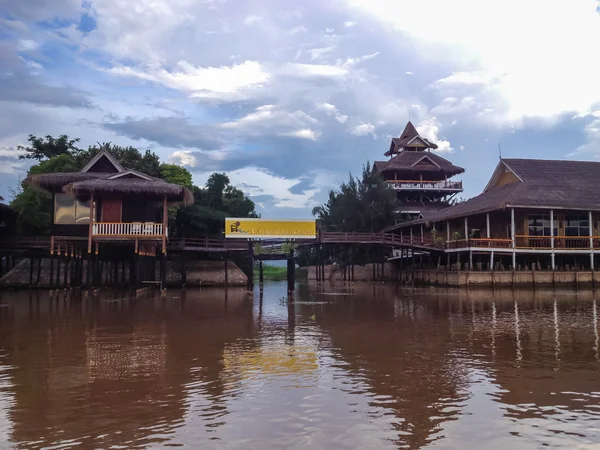 Inle Lake Mianmar Maio 2013 Paramount Inle Resort Water Villa — Fotografia de Stock