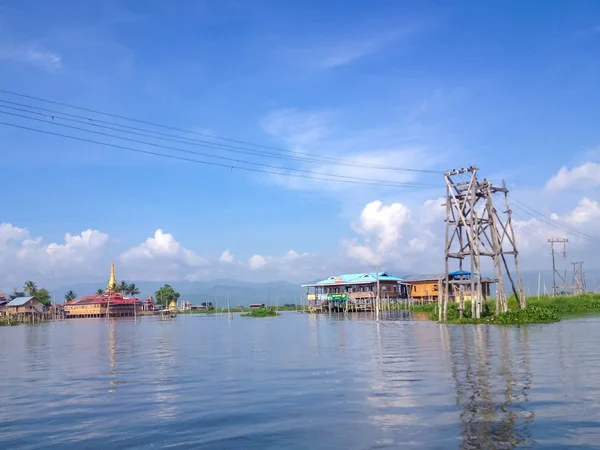 Shan Myanmar Mayo Casas Pueblo Flotantes Tradicionales Inle Lake Myanmar — Foto de Stock