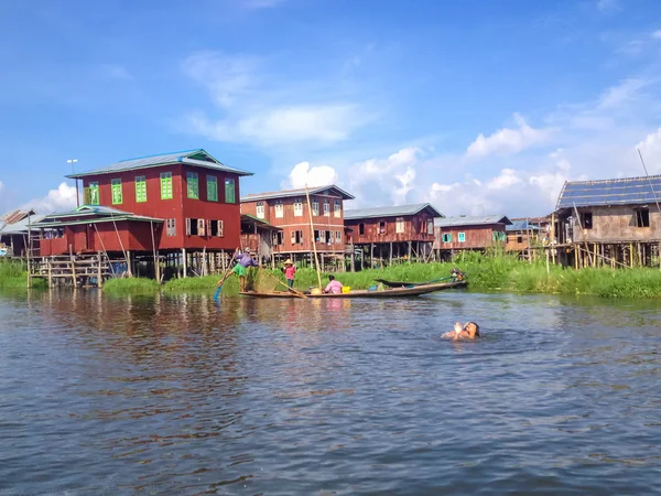 Shan Myanmar May Traditional Floating Village Houses Inle Lake Myanmar — Stock Photo, Image