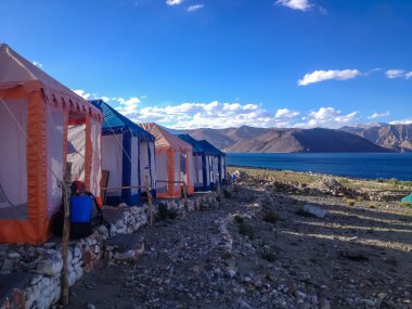 Pangong Gölü 'nde konaklama yeri - Jammu ve Kashmir, Hindistan