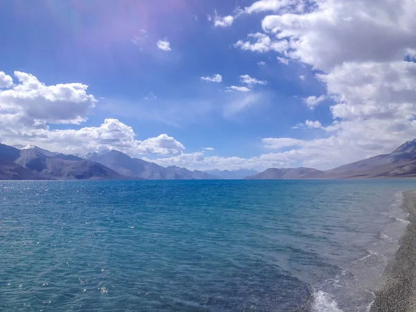 Pangong Lake Tso Ist Ein Riesiger See Ladakh Mit Schneegipfeln — Stockfoto