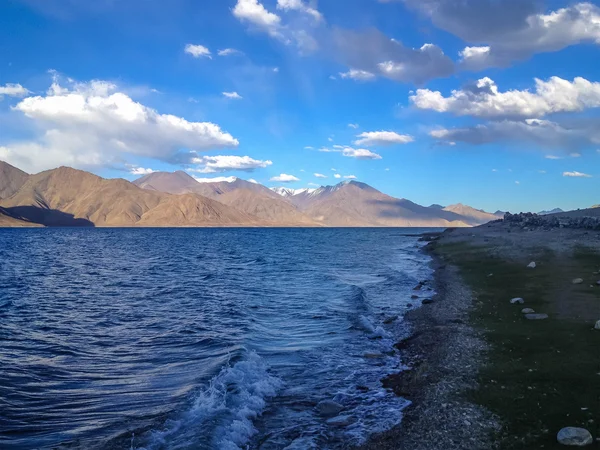 Pangong Tso See Ist Ein Riesiger See Ladakh Mit Schneegipfeln — Stockfoto