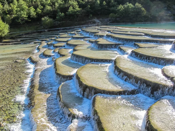 Blue Moon Valley Jade Dragon kar dağ, Lijiang, Yunnan Çin