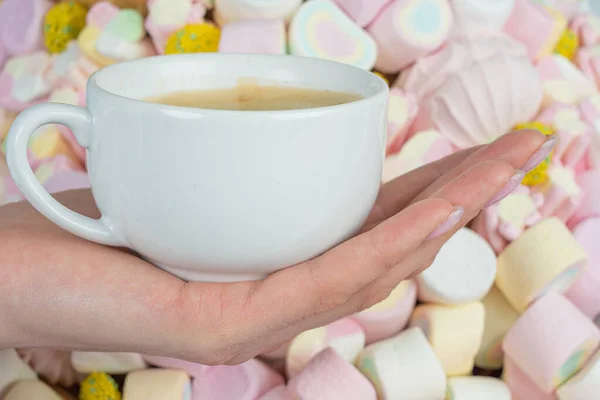 Woman Hand Cup Coffee Background Marshmallows Close — Stock Photo, Image