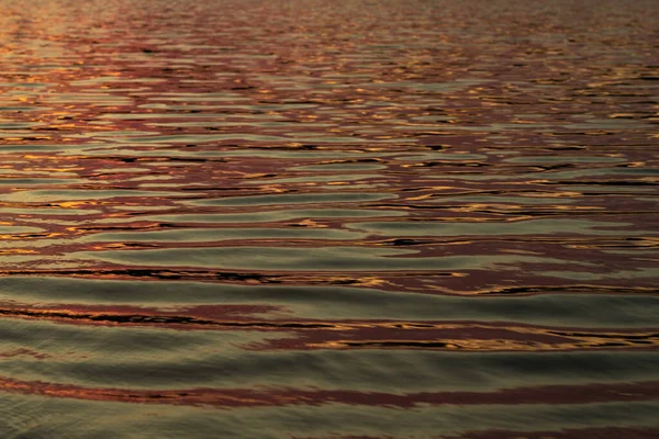 Raggi Solari Riflessi Sull Acqua Mare Riverbero Sull Acqua Sfondo — Foto Stock