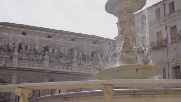 Praetorian fountain in Piazza Pretoria, 1554, San Giuseppe dei Teatini church — Stock Video