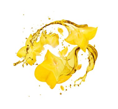 Dilimlenmiş karambola yakın plan meyve suyu sıçraması, beyaz arka planda izole edilmiş.